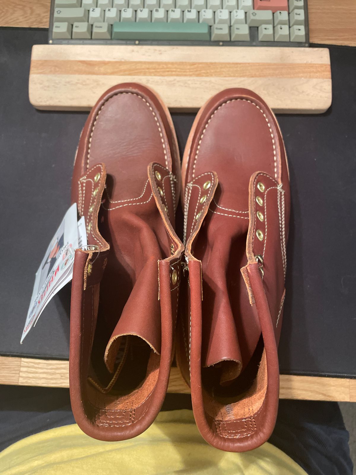 Photo by RoseAnvil_CT on October 26, 2022 of the White's Perry in Seidel Red Dog Oil Tan.