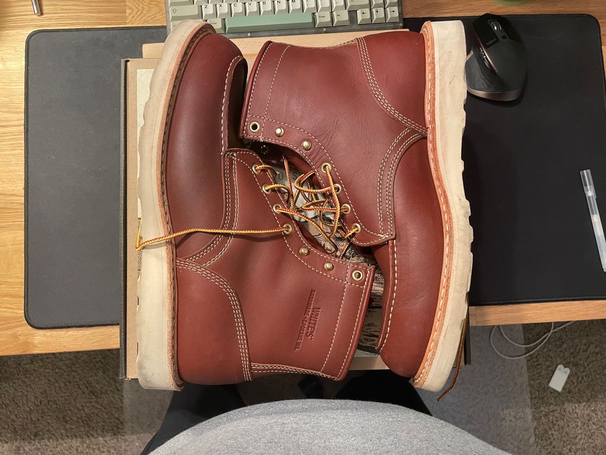 Photo by RoseAnvil_CT on November 3, 2022 of the White's Perry in Seidel Red Dog Oil Tan.