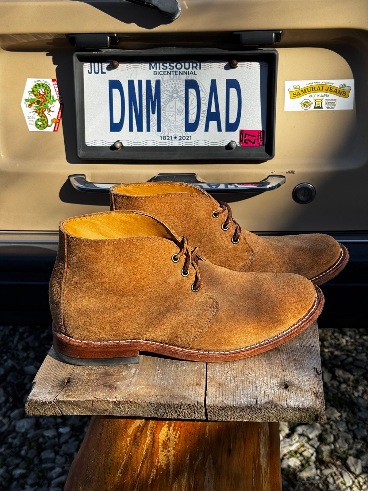 Photo by missouridenimdad on February 20, 2026 of the Oak Street Bootmakers Campus Chukka in Horween Natural Chromexcel Roughout.