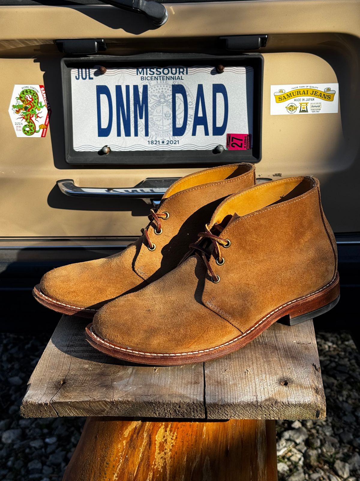 Photo by missouridenimdad on February 20, 2026 of the Oak Street Bootmakers Campus Chukka in Horween Natural Chromexcel Roughout.