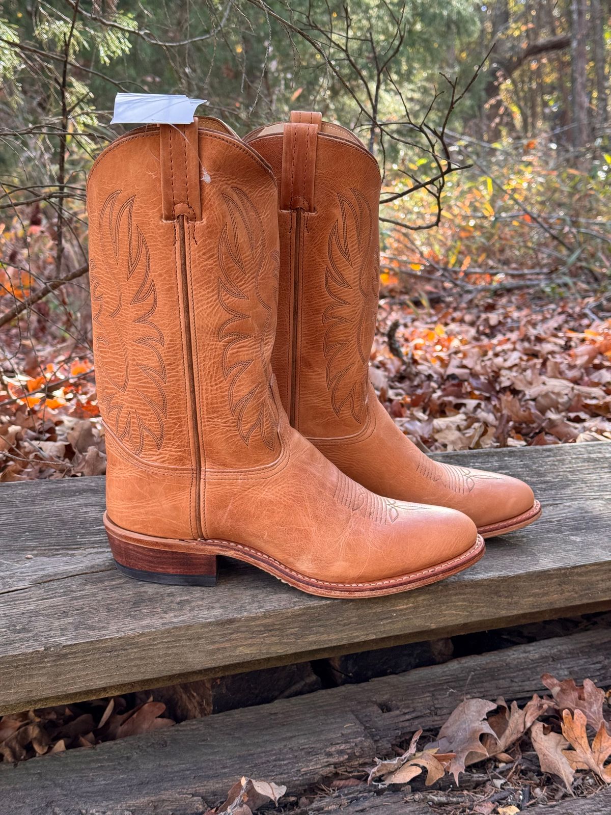Photo by missouridenimdad on November 10, 2025 of the Pearl Boot Company Mens Roper Heel in Horween Natural Derby.