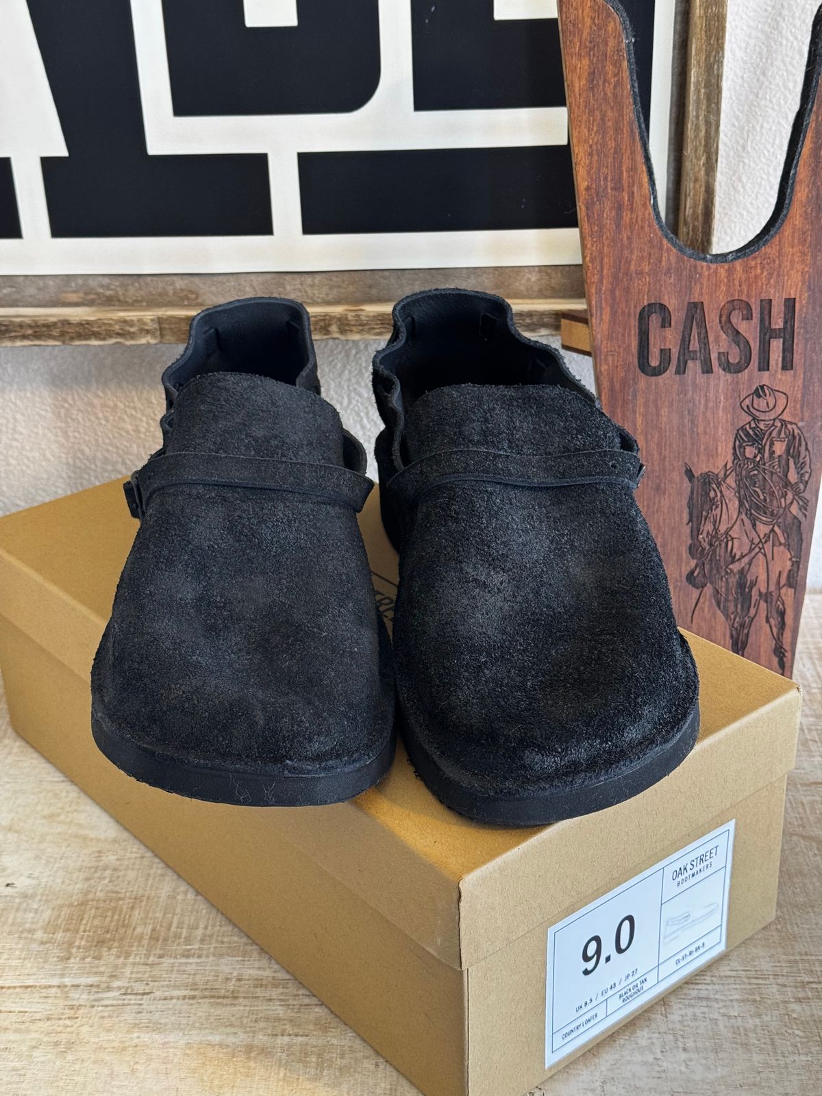 Photo by missouridenimdad on March 20, 2026 of the Oak Street Bootmakers Country Loafer in Seidel Black Oil Tan Roughout.