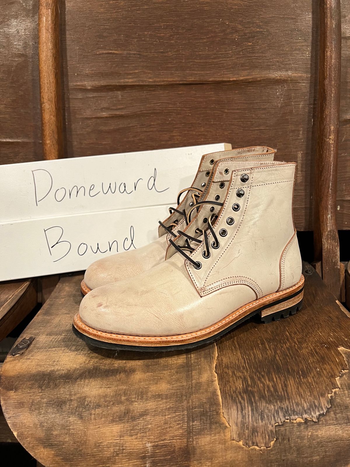 Photo by missouridenimdad on October 1, 2023 of the Oak Street Bootmakers Trench Boot in Volpi Whitewash Overdye Abetone.