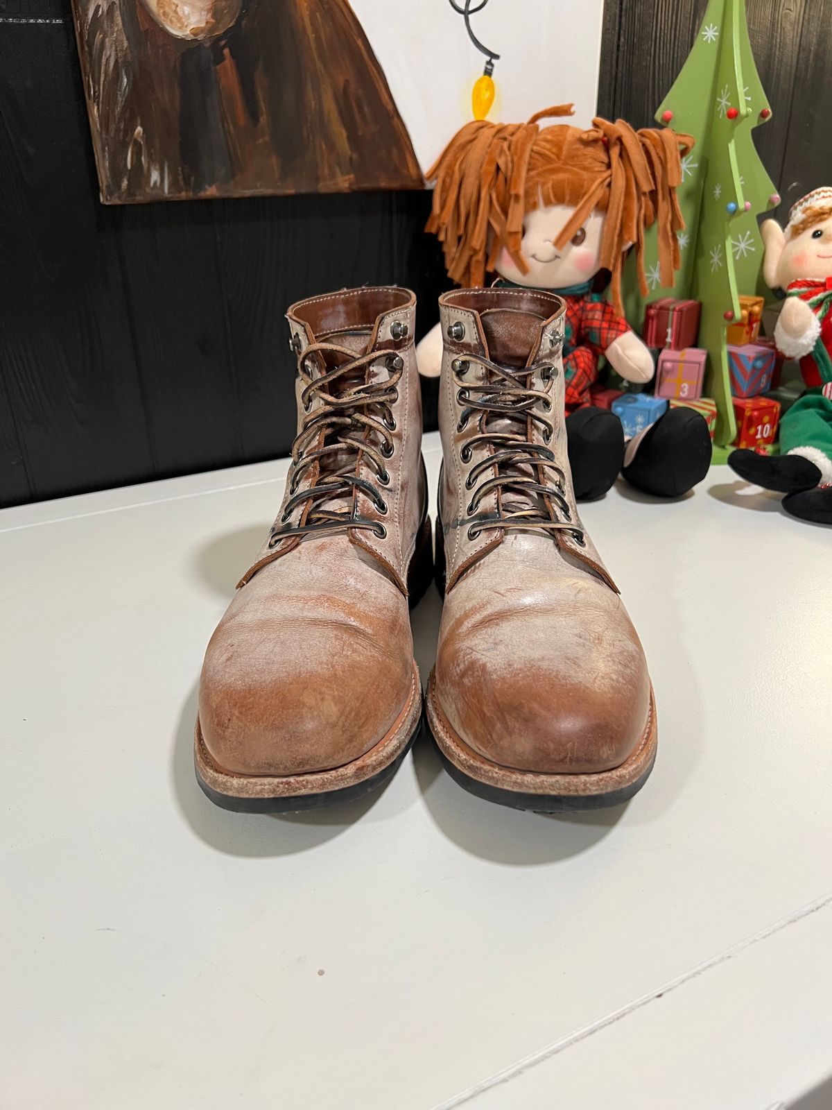 Photo by missouridenimdad on November 1, 2023 of the Oak Street Bootmakers Trench Boot in Volpi Whitewash Overdye Abetone.