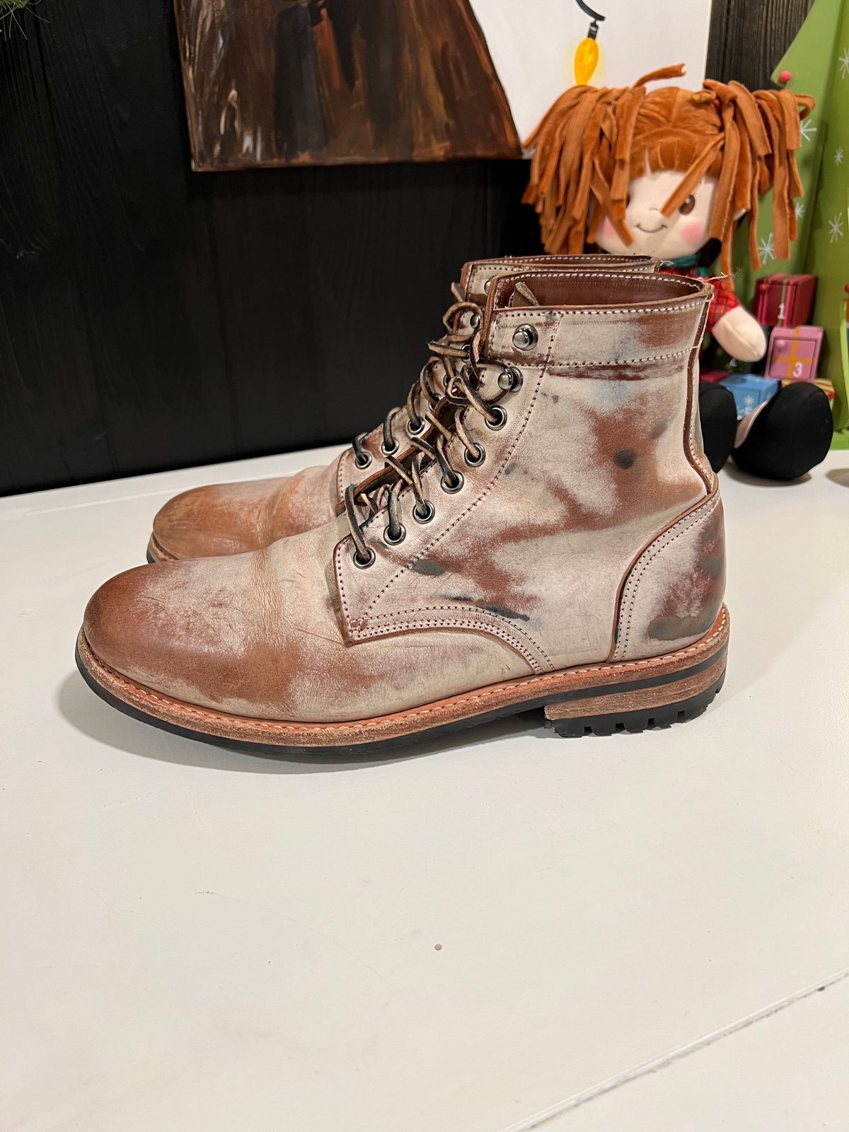 Photo by missouridenimdad on November 1, 2023 of the Oak Street Bootmakers Trench Boot in Volpi Whitewash Overdye Abetone.