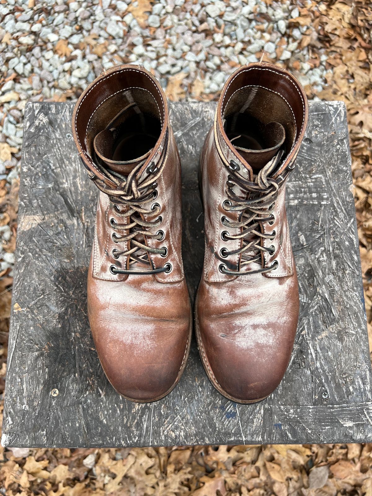Photo by missouridenimdad on January 1, 2024 of the Oak Street Bootmakers Trench Boot in Volpi Whitewash Overdye Abetone.