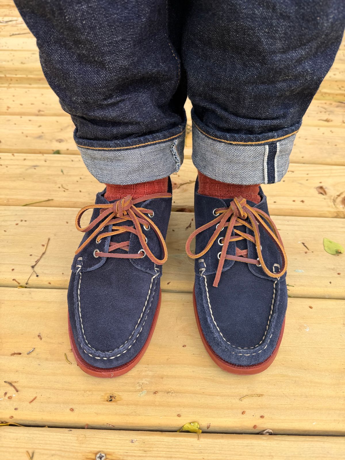 Photo by missouridenimdad on April 6, 2025 of the Oak Street Bootmakers Trail Oxford in Horween Navy Orion Suede.