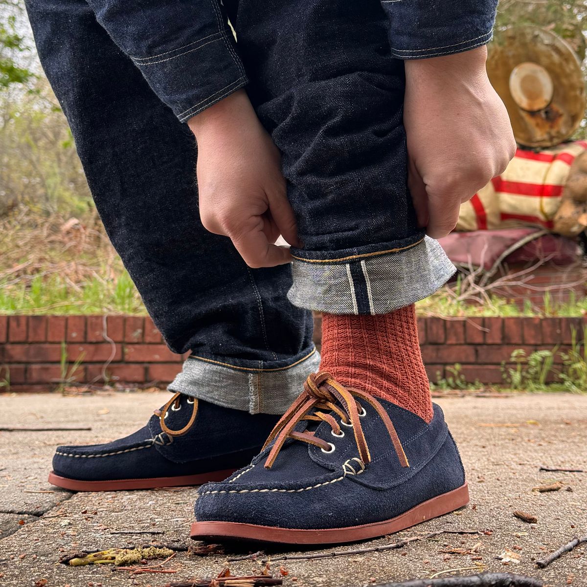 Photo by missouridenimdad on April 6, 2025 of the Oak Street Bootmakers Trail Oxford in Horween Navy Orion Suede.
