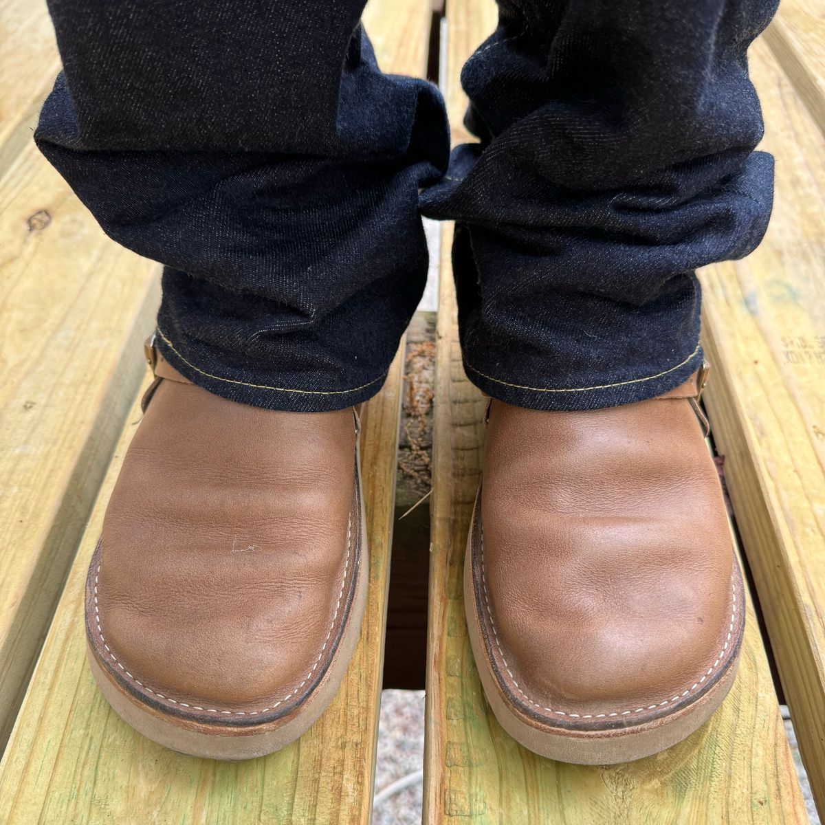 Photo by missouridenimdad on April 23, 2024 of the Oak Street Bootmakers Country Loafer in Horween Natural Chromexcel.