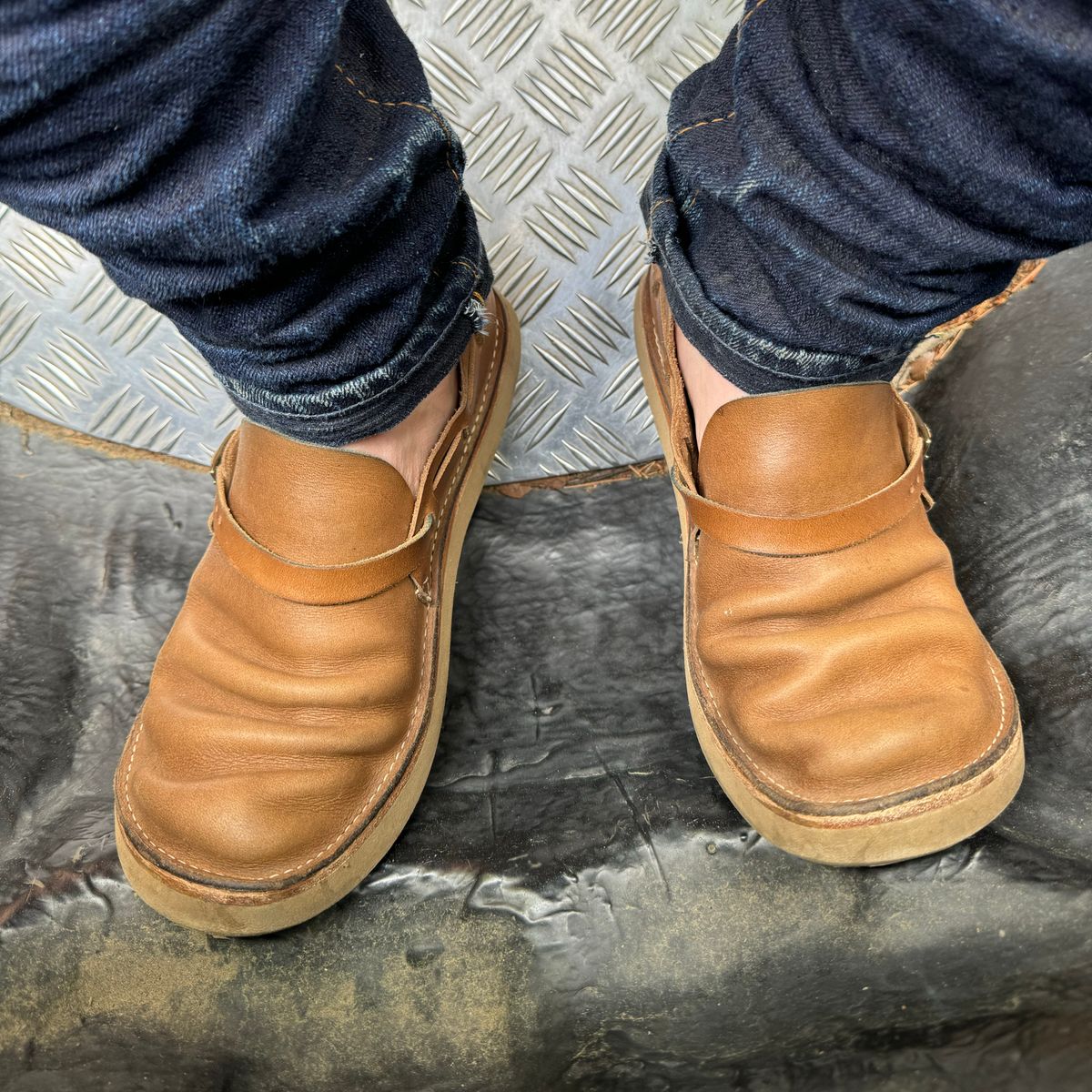 Photo by missouridenimdad on May 3, 2024 of the Oak Street Bootmakers Country Loafer in Horween Natural Chromexcel.