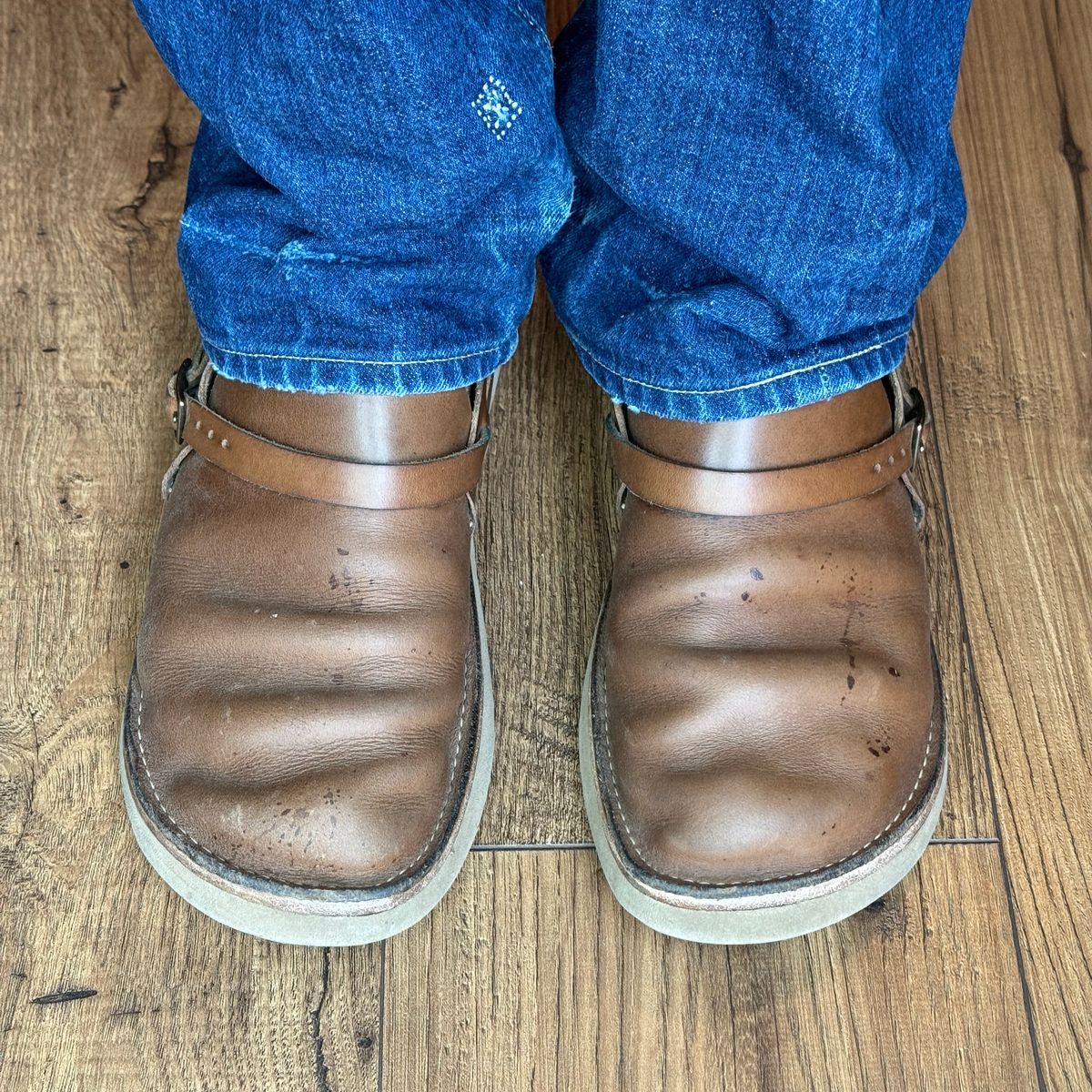 Photo by missouridenimdad on May 12, 2024 of the Oak Street Bootmakers Country Loafer in Horween Natural Chromexcel.