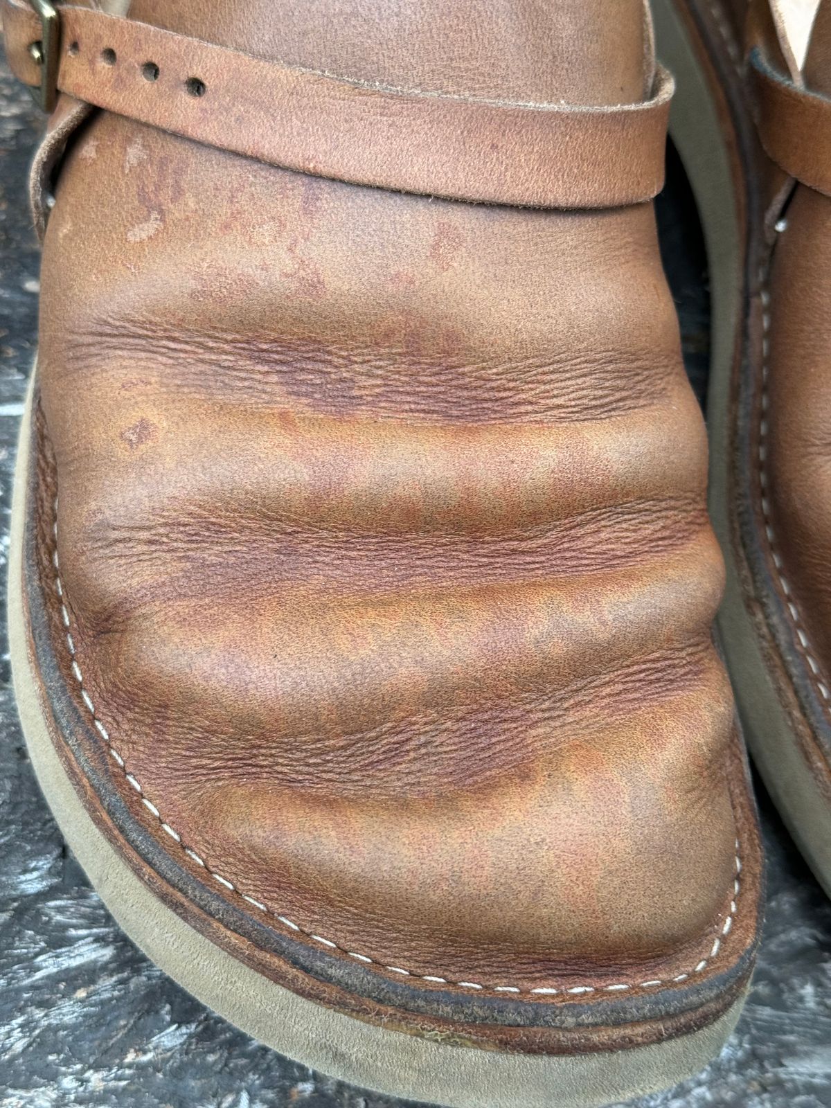 Photo by missouridenimdad on May 14, 2024 of the Oak Street Bootmakers Country Loafer in Horween Natural Chromexcel.