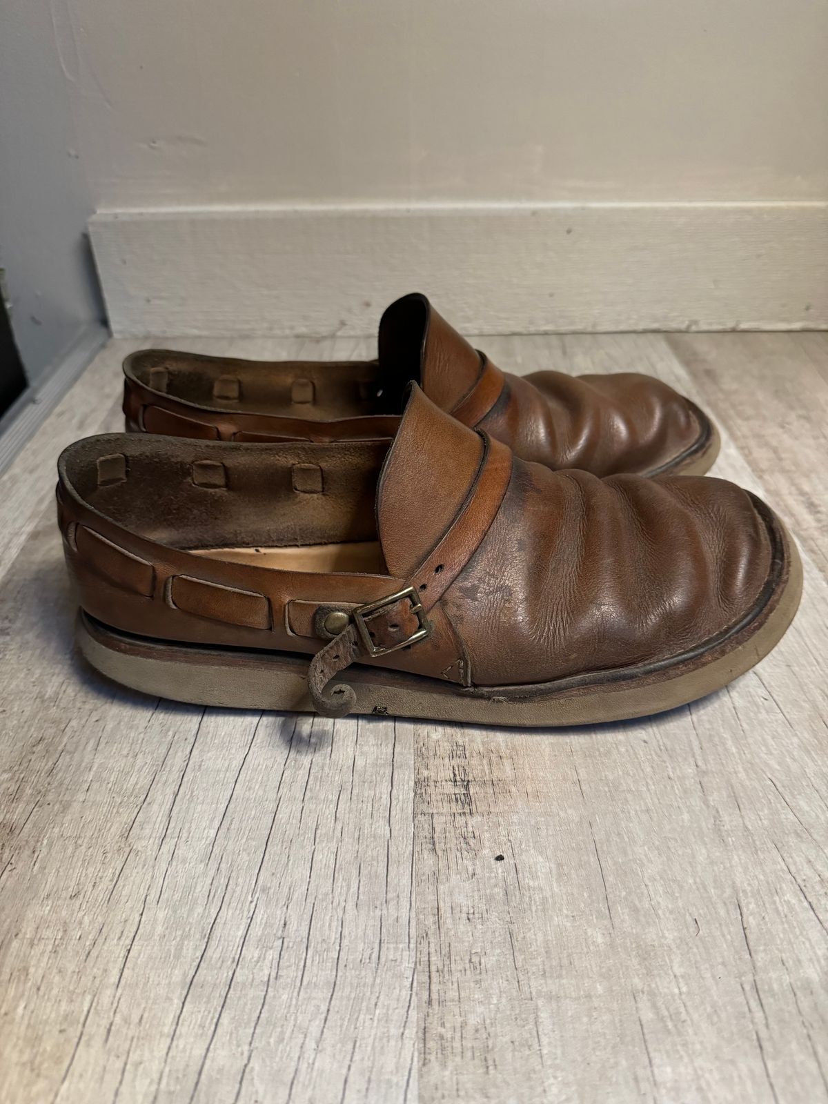 Photo by missouridenimdad on August 11, 2024 of the Oak Street Bootmakers Country Loafer in Horween Natural Chromexcel.