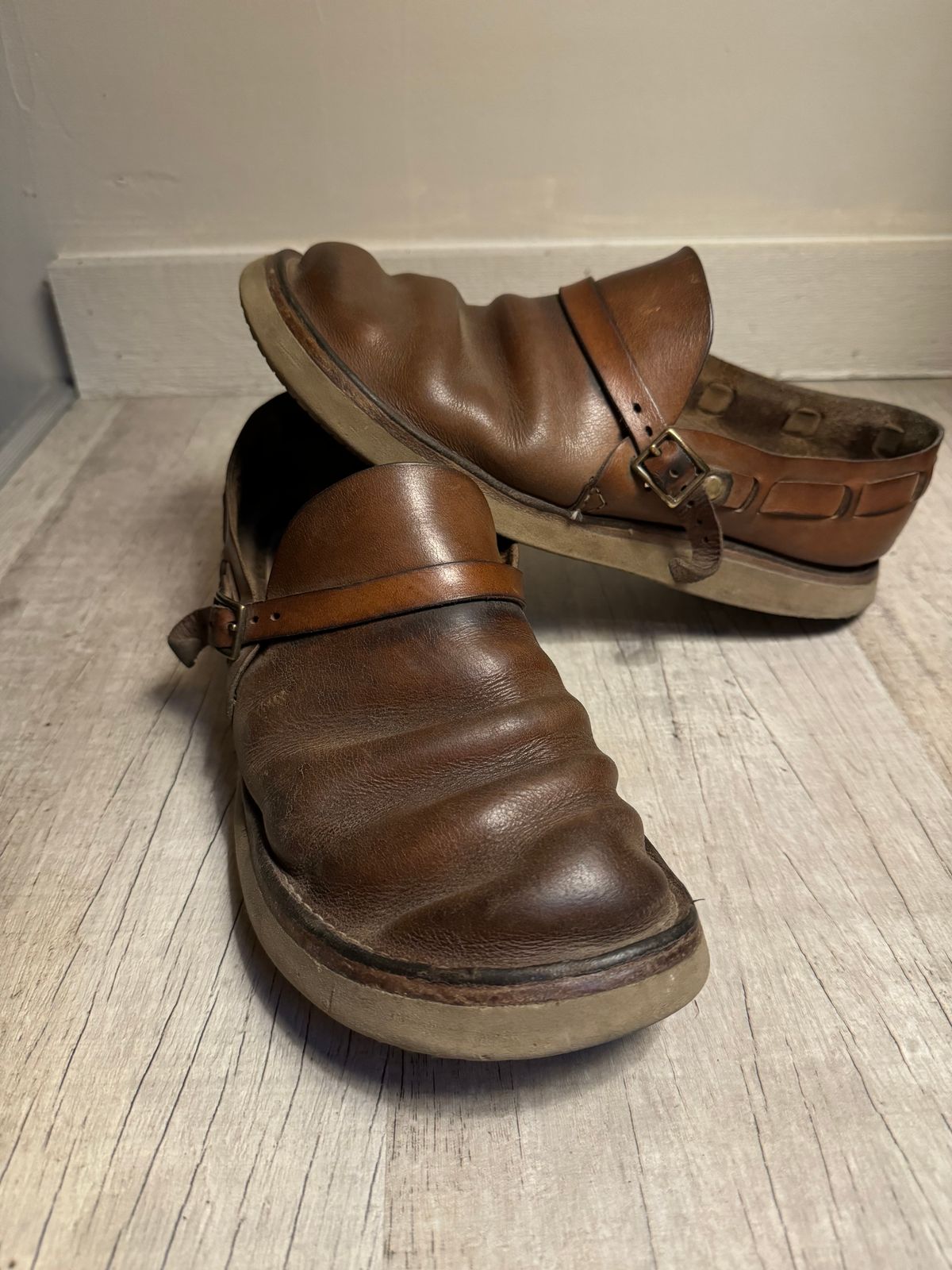 Photo by missouridenimdad on August 11, 2024 of the Oak Street Bootmakers Country Loafer in Horween Natural Chromexcel.