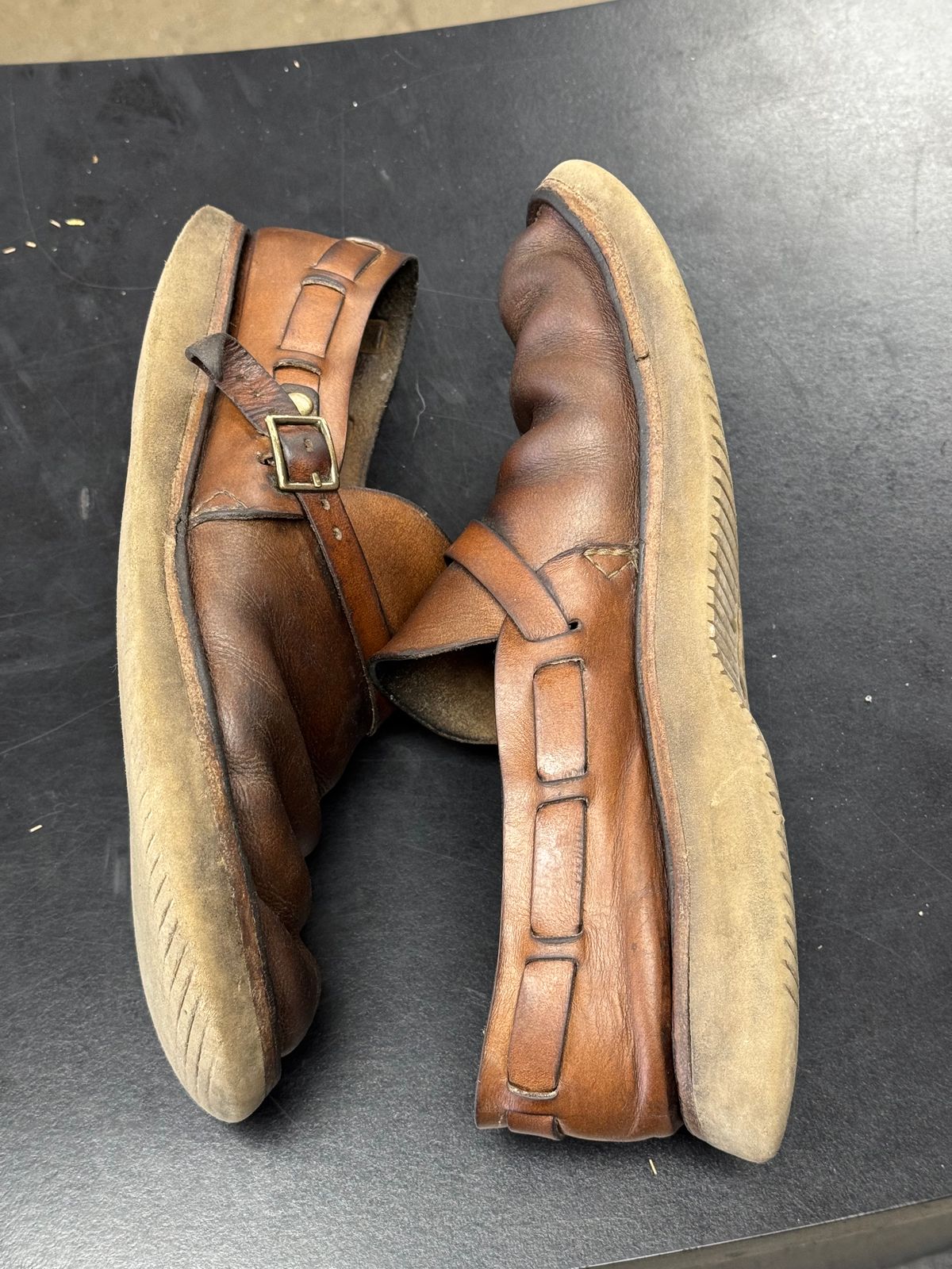 Photo by missouridenimdad on November 18, 2024 of the Oak Street Bootmakers Country Loafer in Horween Natural Chromexcel.