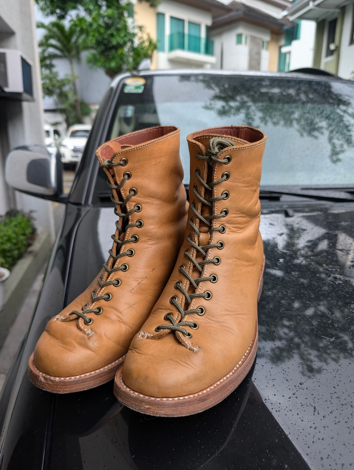 Photo by mjig76 on October 12, 2024 of the Willie's Handmade Boots Monkey Boot in Horween Moc Latigo.