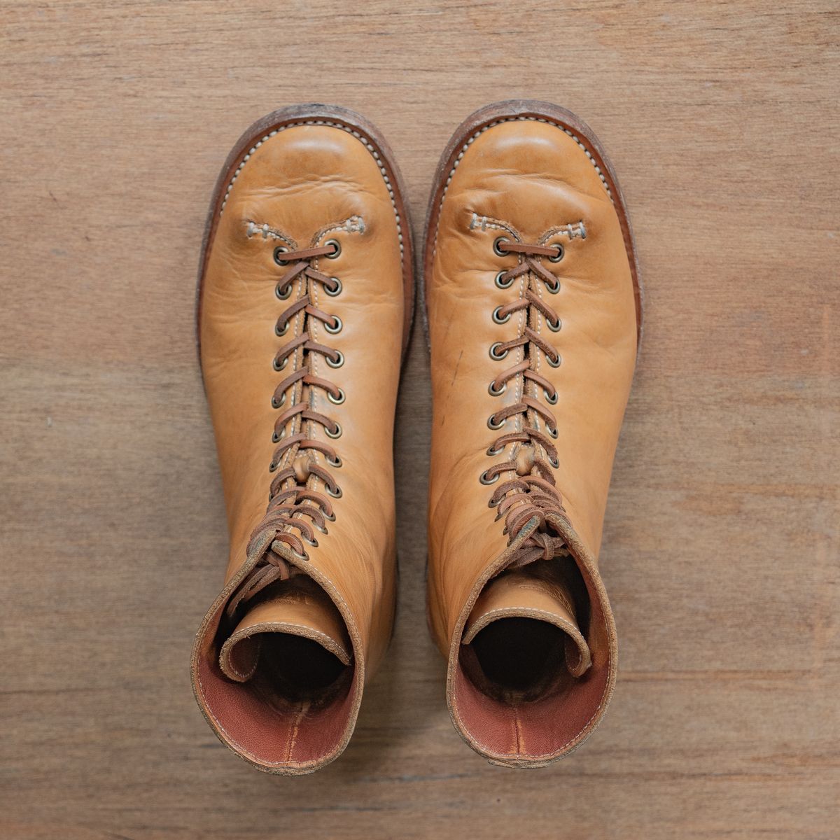 Photo by mjig76 on November 4, 2024 of the Willie's Handmade Boots Monkey Boot in Horween Moc Latigo.