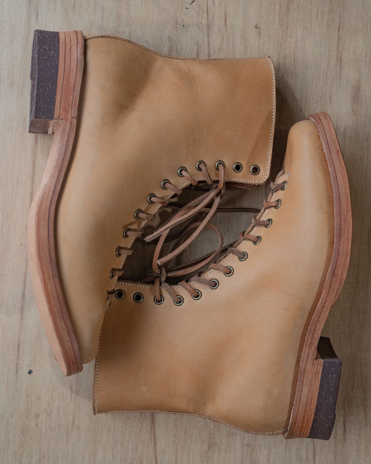 Photo by mjig76 on October 2, 2024 of the Willie's Handmade Boots Monkey Boot in Horween Moc Latigo.