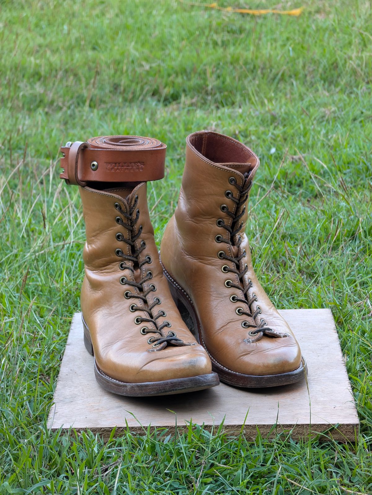 Photo by mjig76 on January 3, 2025 of the Willie's Handmade Boots Monkey Boot in Horween Moc Latigo.