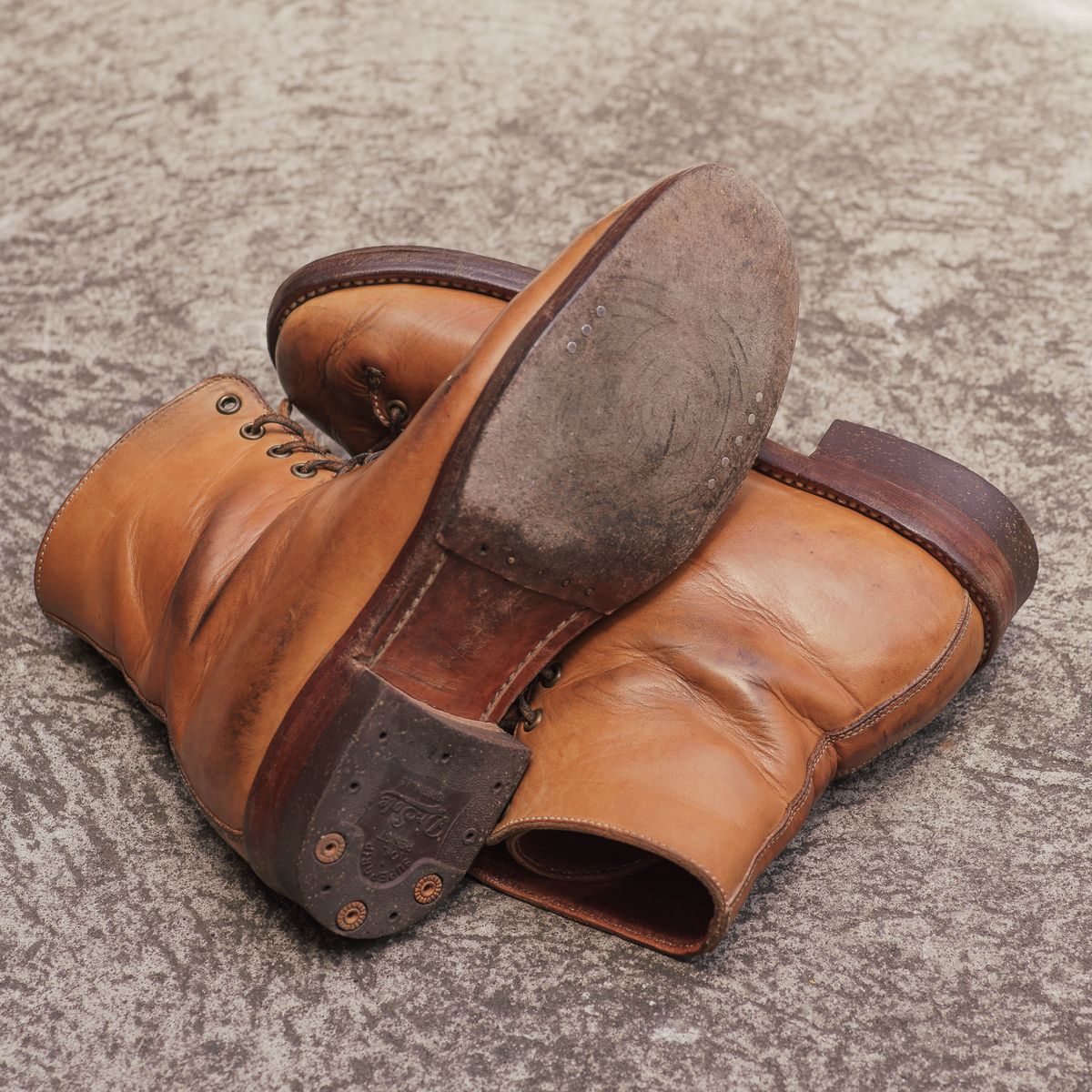 Photo by mjig76 on April 4, 2025 of the Willie's Handmade Boots Monkey Boot in Horween Moc Latigo.