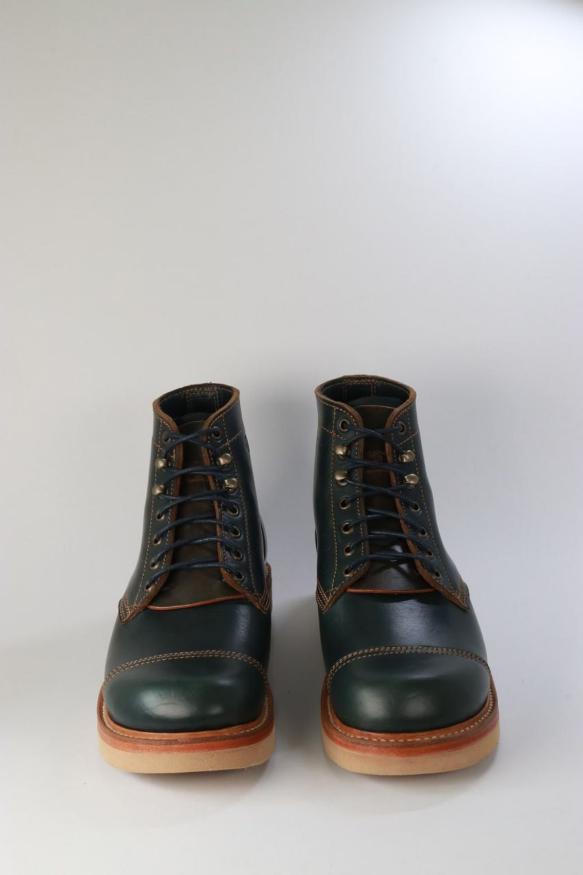 Photo by mjig76 on October 1, 2023 of the Willie's Handmade Boots Cap Toe Service Boot in Horween Navy Chromexcel.