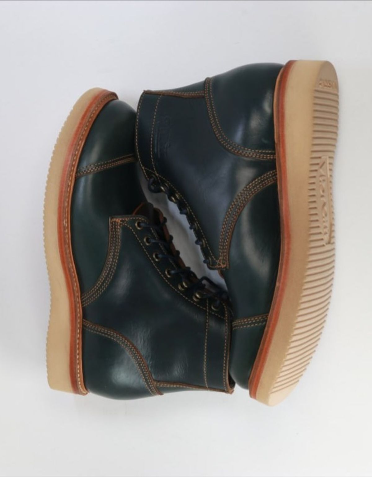 Photo by mjig76 on October 1, 2023 of the Willie's Handmade Boots Cap Toe Service Boot in Horween Navy Chromexcel.