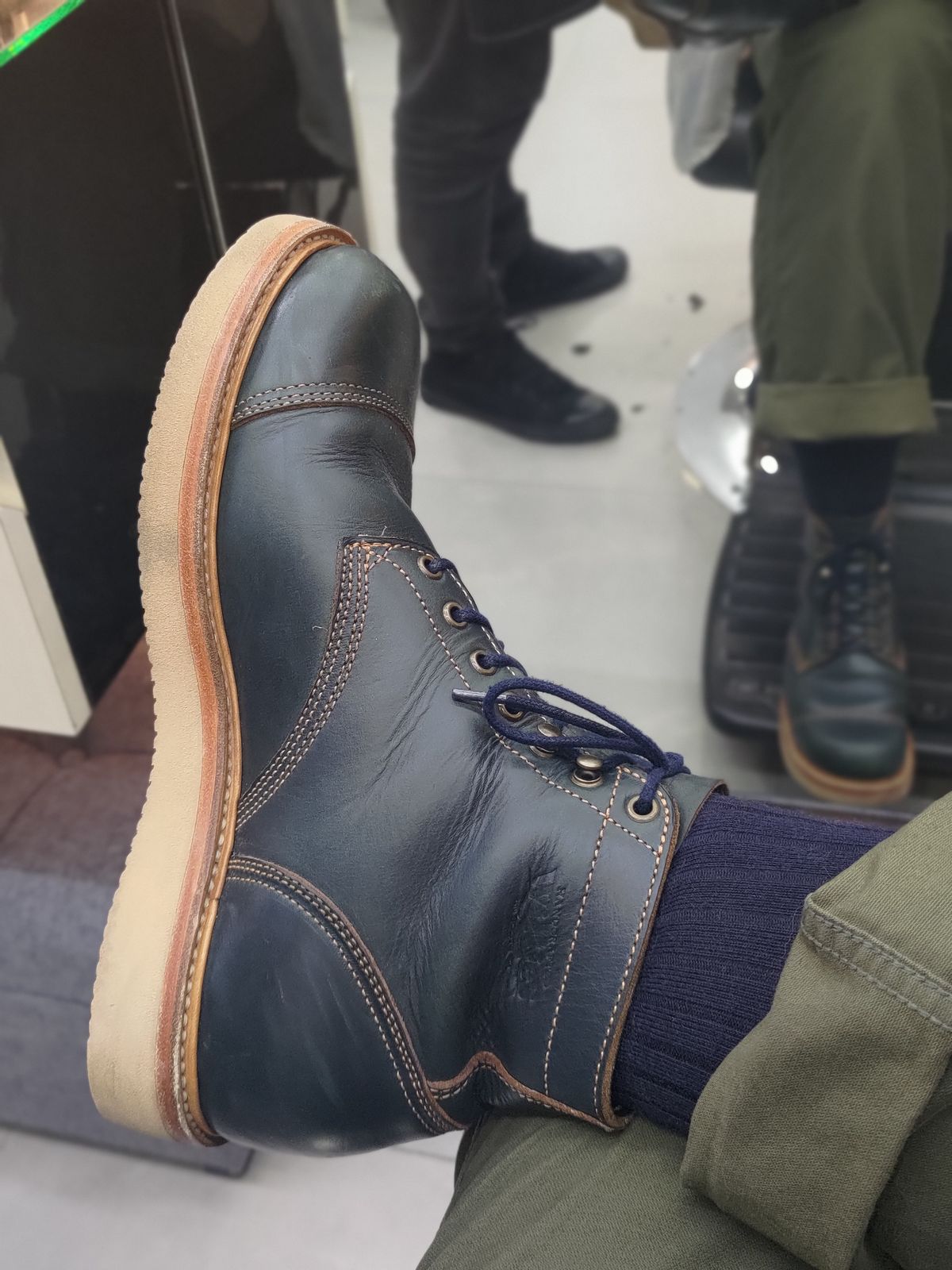 Photo by mjig76 on October 9, 2023 of the Willie's Handmade Boots Cap Toe Service Boot in Horween Navy Chromexcel.
