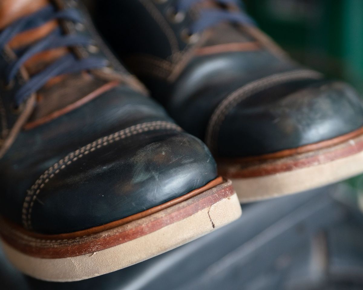 Photo by mjig76 on December 1, 2023 of the Willie's Handmade Boots Cap Toe Service Boot in Horween Navy Chromexcel.
