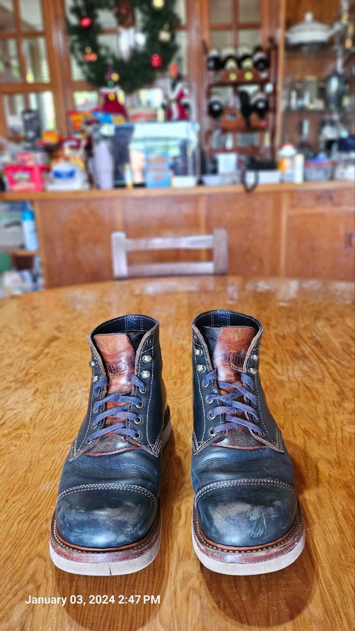 Photo by mjig76 on January 3, 2024 of the Willie's Handmade Boots Cap Toe Service Boot in Horween Navy Chromexcel.