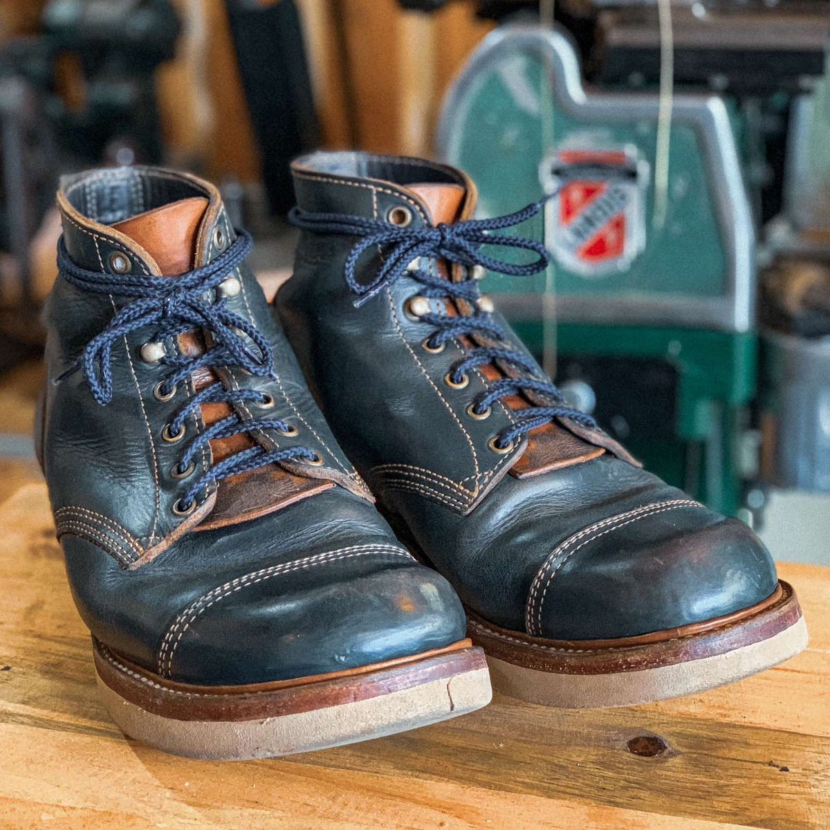 Photo by mjig76 on March 4, 2024 of the Willie's Handmade Boots Cap Toe Service Boot in Horween Navy Chromexcel.