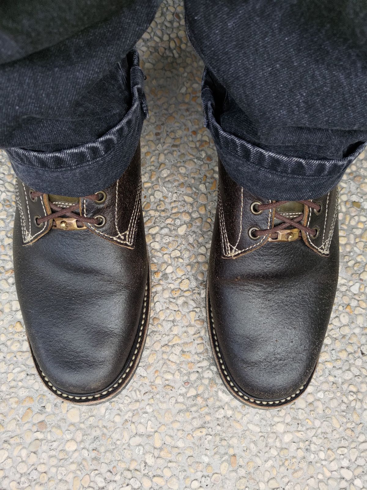 Photo by mjig76 on November 14, 2023 of the Willie's Handmade Boots Service Boot in Horween Olive Waxed Flesh.