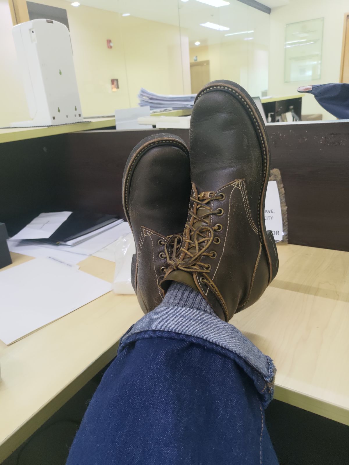 Photo by mjig76 on April 12, 2024 of the Willie's Handmade Boots Service Boot in Horween Olive Waxed Flesh.