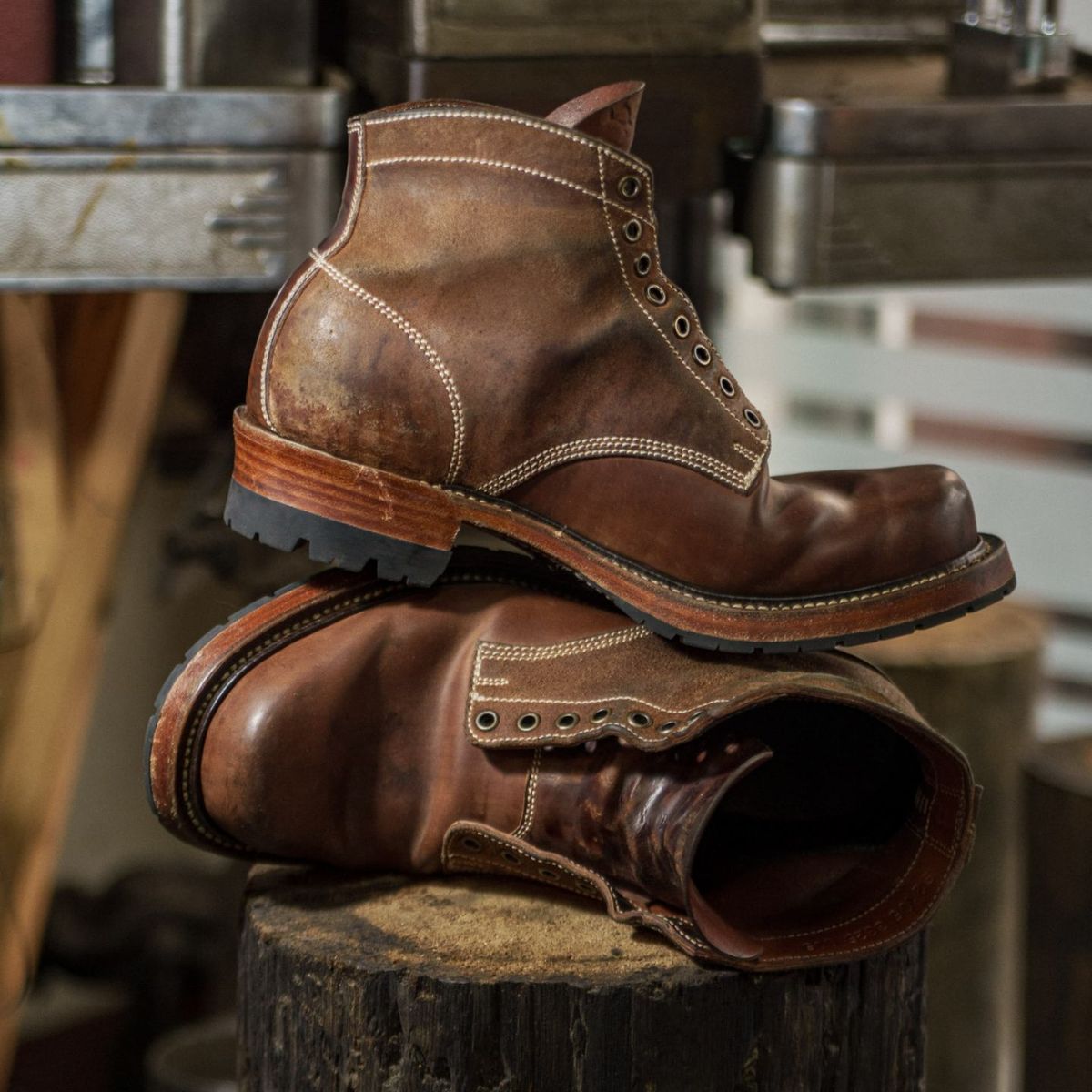 Photo by mjig76 on December 2, 2025 of the Willie's Handmade Boots Custom Model in Maryam Natural Waxed Reverse Horsebutt.