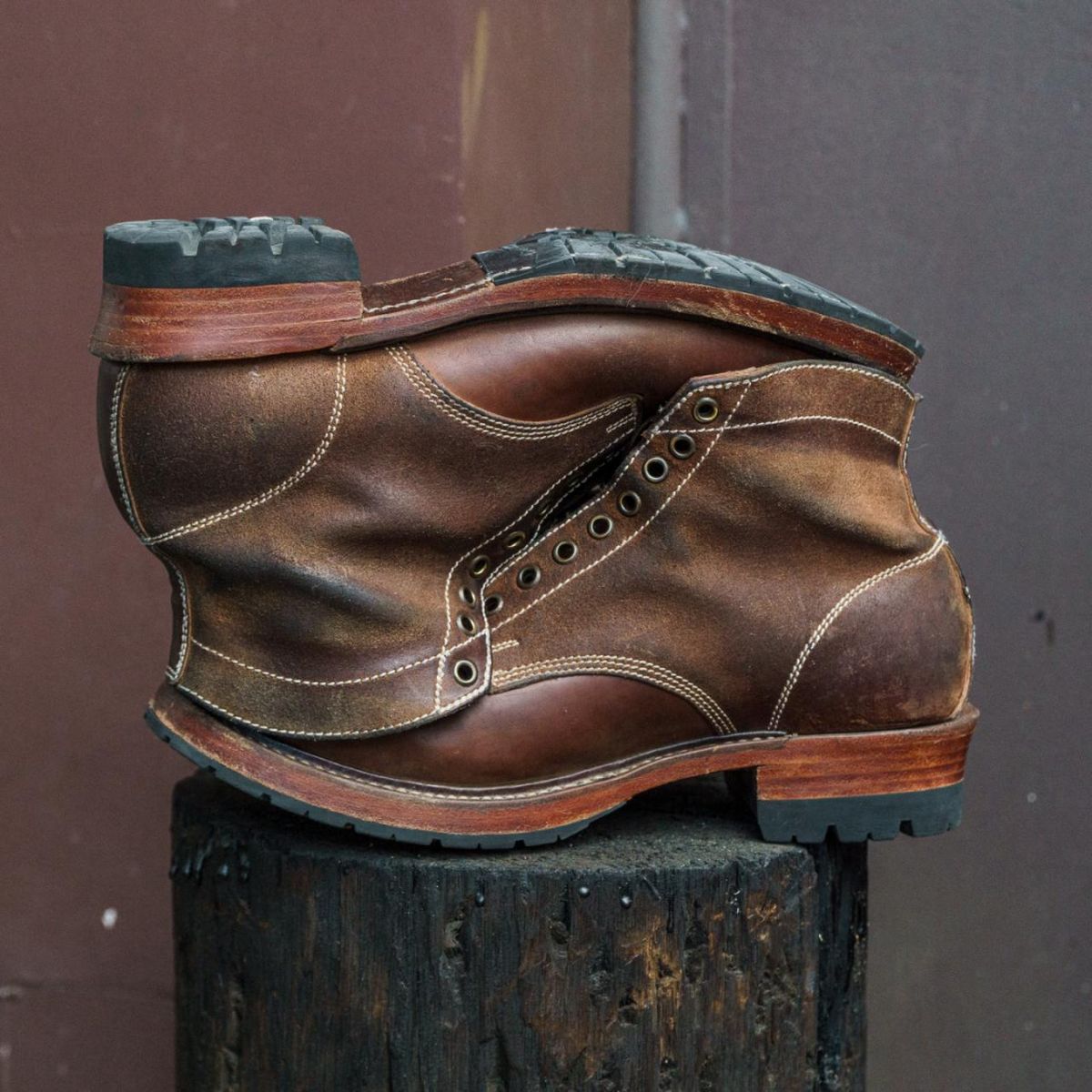 Photo by mjig76 on February 2, 2026 of the Willie's Handmade Boots Custom Model in Maryam Natural Waxed Reverse Horsebutt.