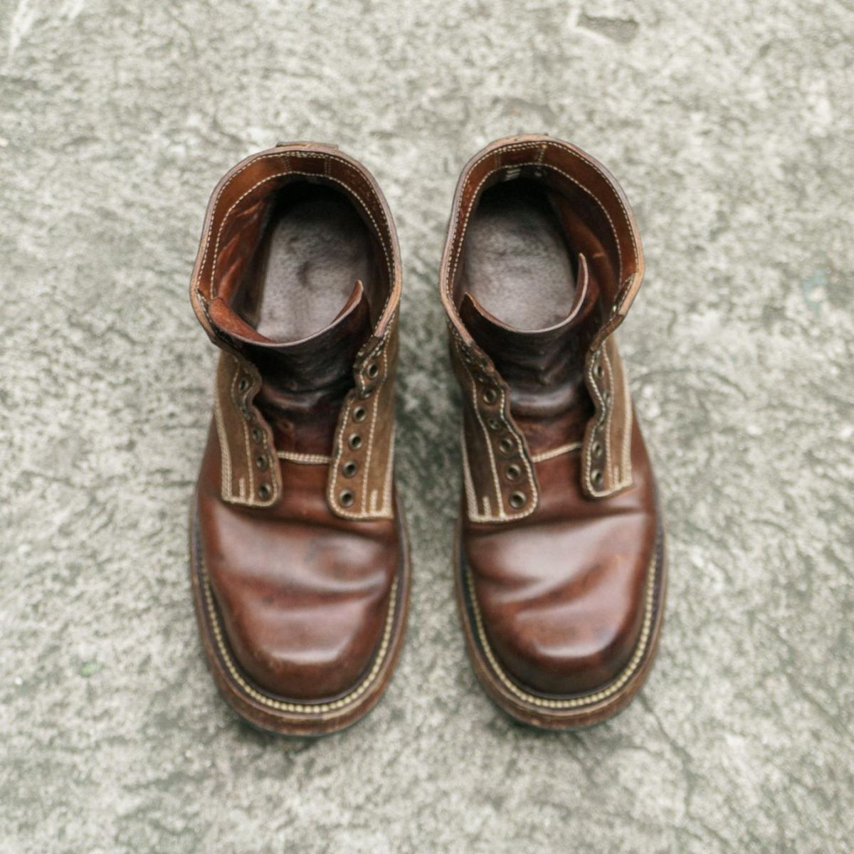 Photo by mjig76 on March 3, 2026 of the Willie's Handmade Boots Custom Model in Maryam Natural Waxed Reverse Horsebutt.