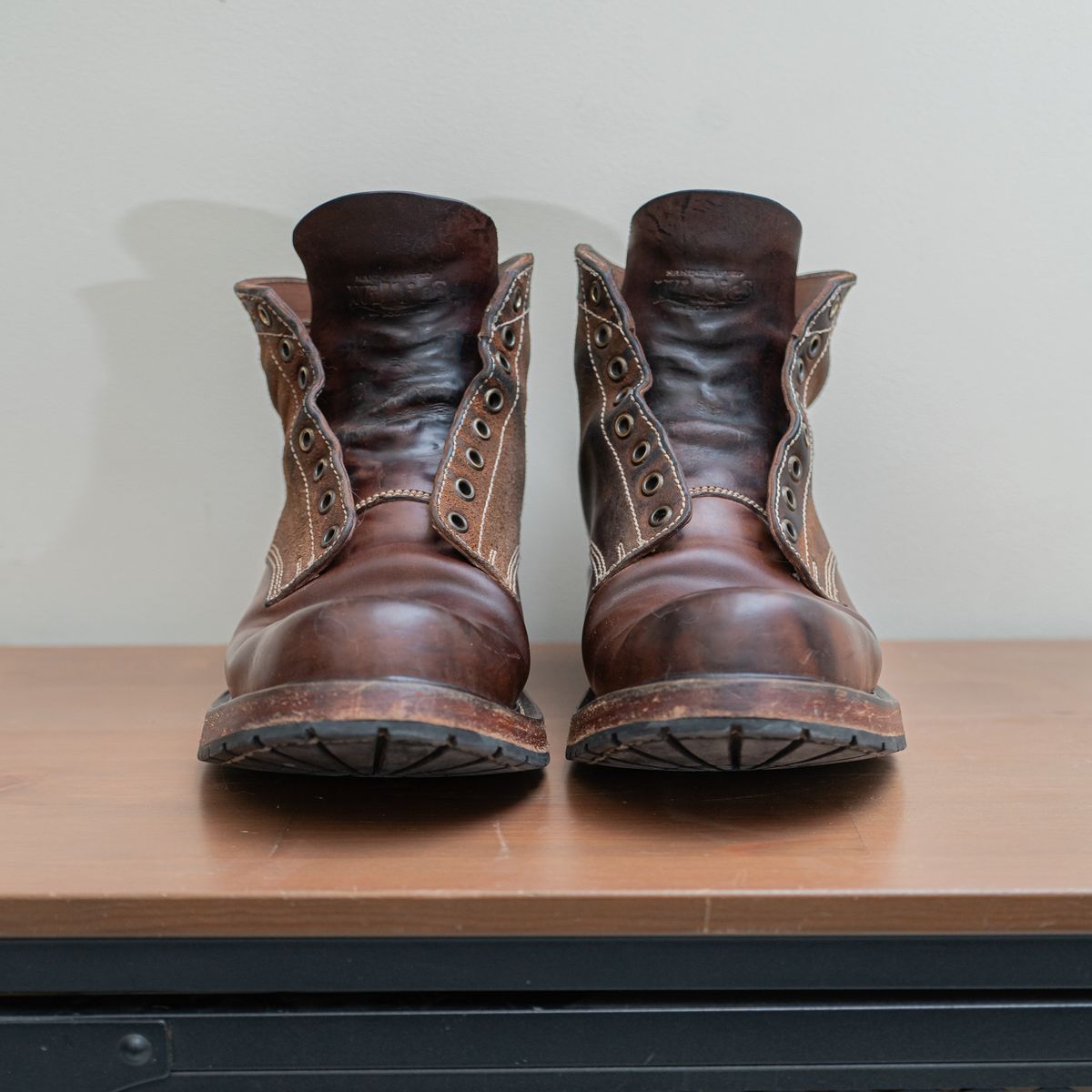 Photo by mjig76 on April 2, 2026 of the Willie's Handmade Boots Custom Model in Maryam Natural Waxed Reverse Horsebutt.