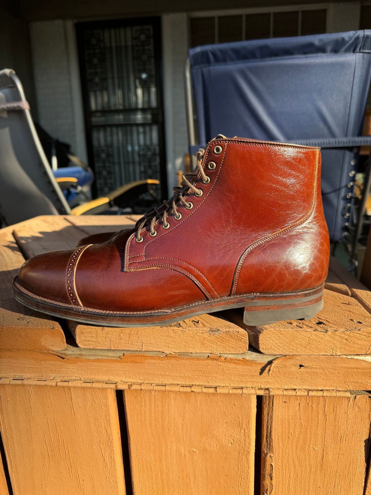 Photo by thatguy92 on November 4, 2023 of the Viberg Service Boot BCT in Shinki Cognac Teacore Horsebutt.