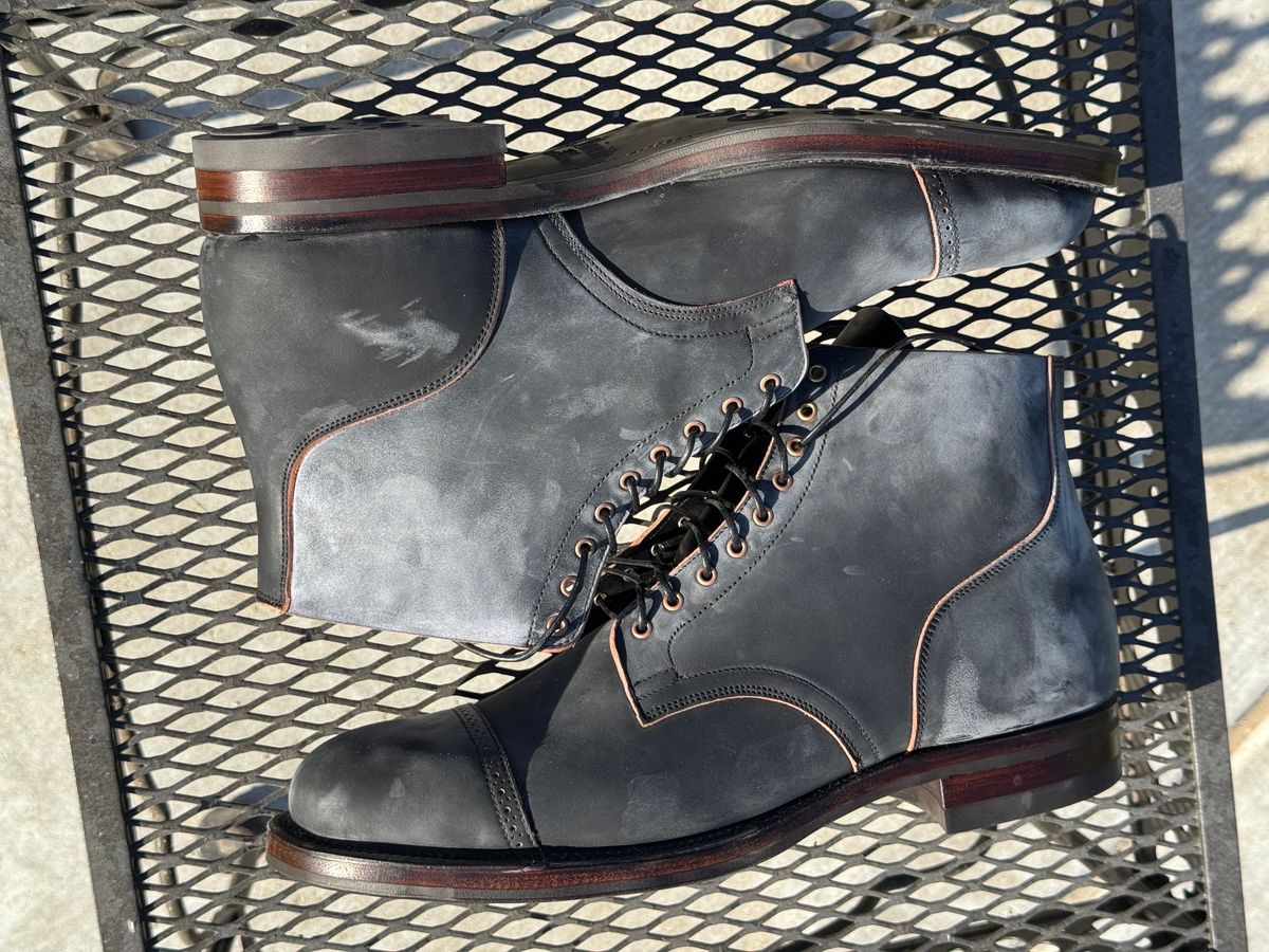 Photo by thatguy92 on October 1, 2024 of the Viberg Service Boot BCT in Horween Black Teacore Double Cordovan Butts.