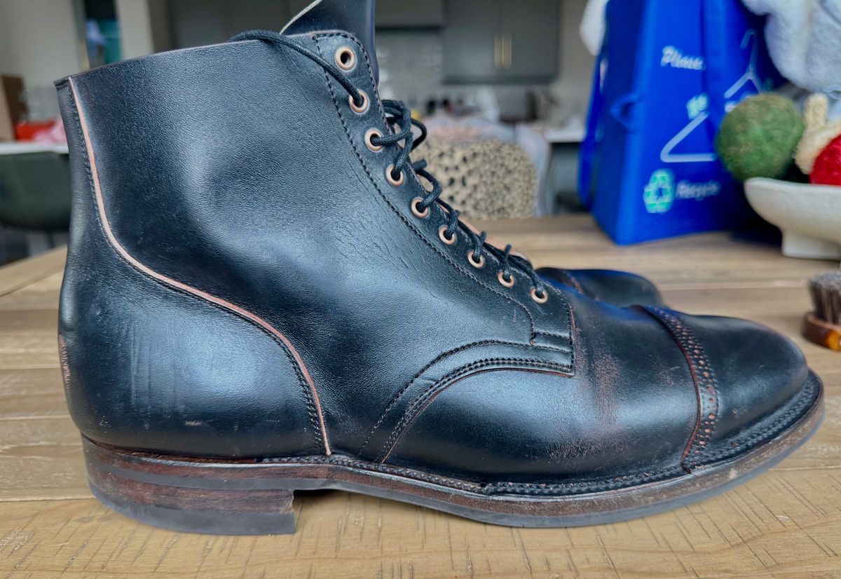 Photo by thatguy92 on February 5, 2025 of the Viberg Service Boot BCT in Horween Black Teacore Double Cordovan Butts.