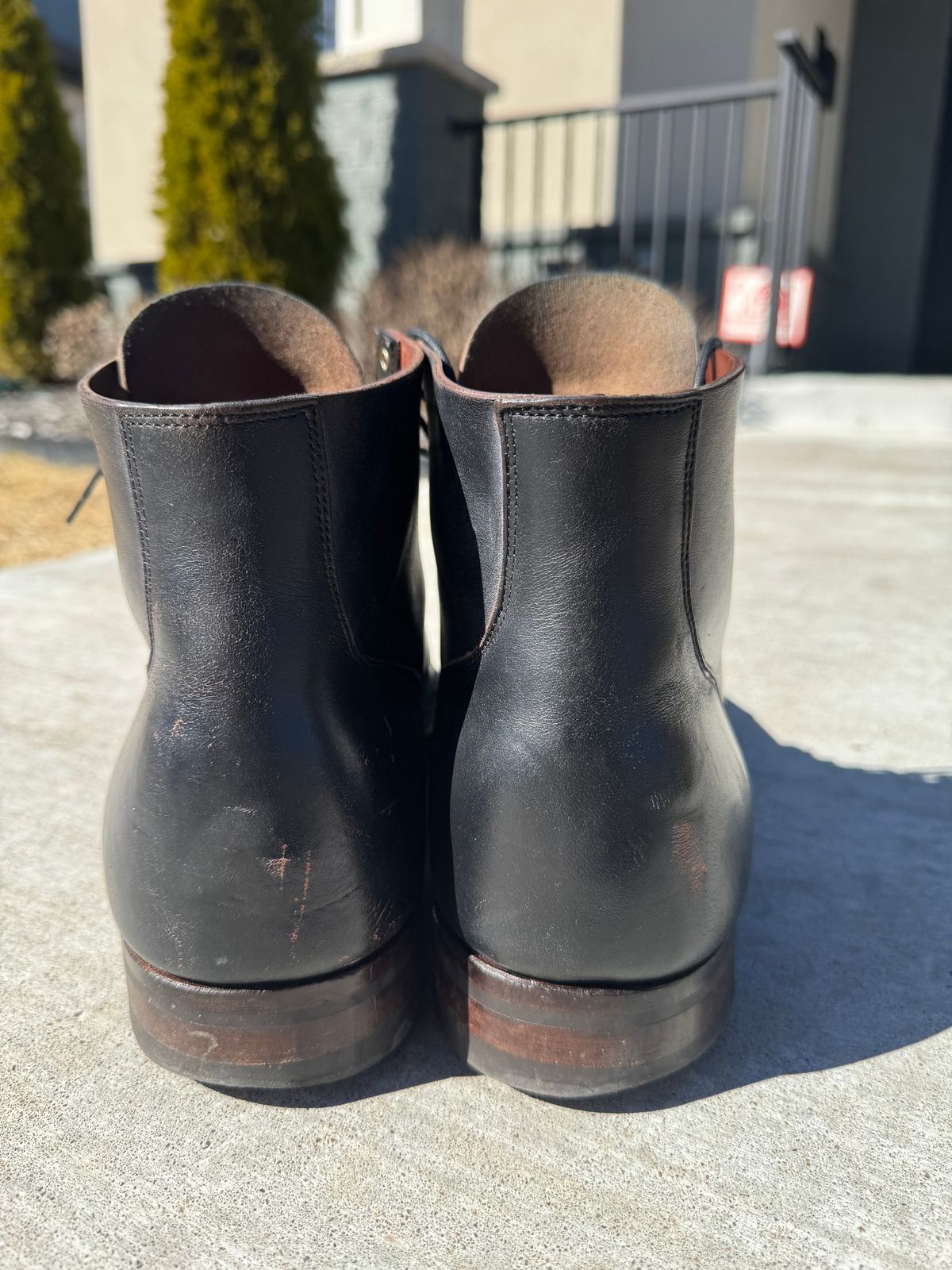 Photo by thatguy92 on March 5, 2025 of the Viberg Service Boot BCT in Horween Black Teacore Double Cordovan Butts.