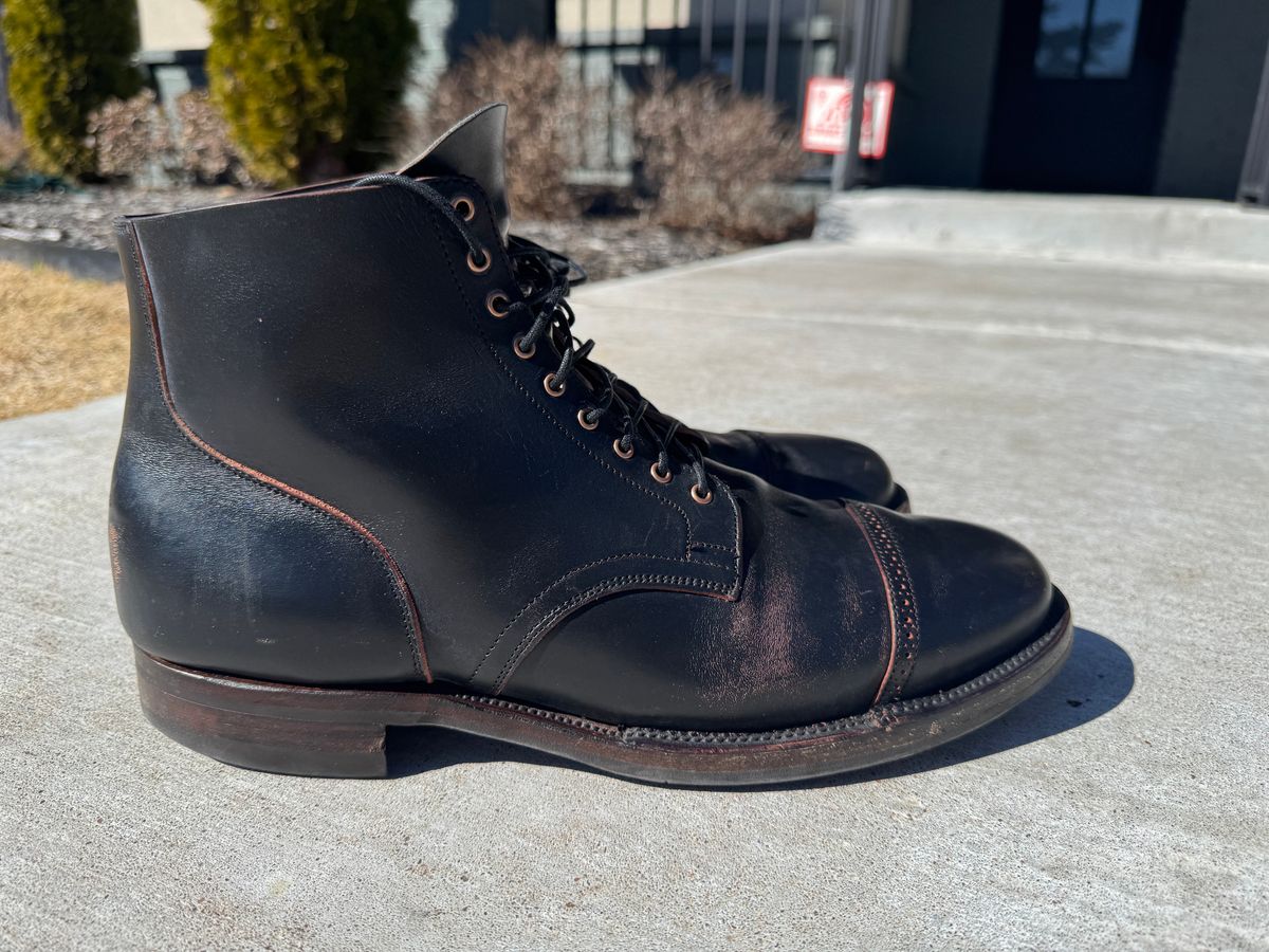 Photo by thatguy92 on March 5, 2025 of the Viberg Service Boot BCT in Horween Black Teacore Double Cordovan Butts.