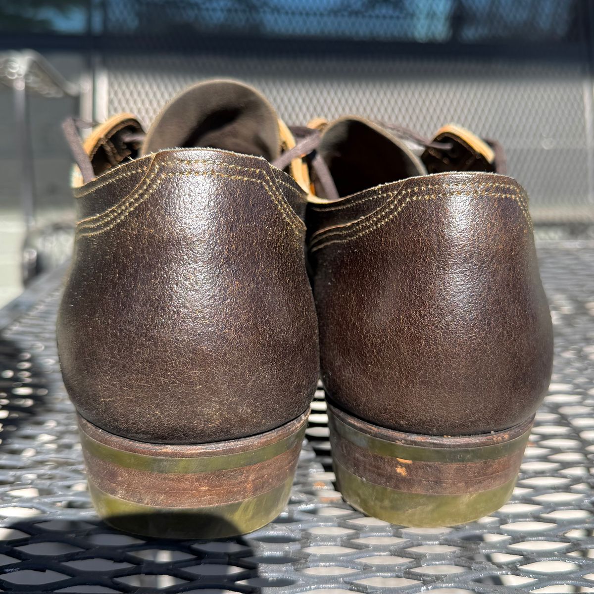 Photo by thatguy92 on February 5, 2026 of the NF Bootmaker Milton Shoe in Horween Grape Leaf Waxed Flesh Essex.