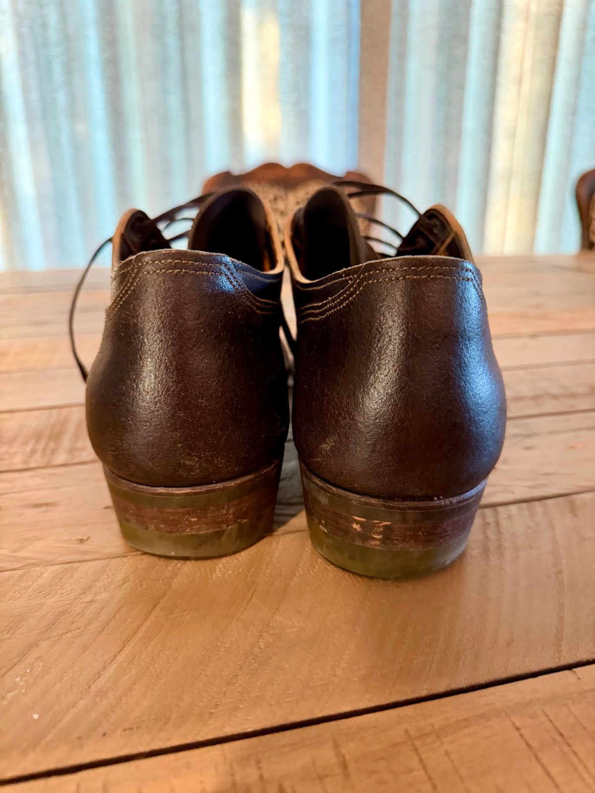 Photo by thatguy92 on April 6, 2026 of the NF Bootmaker Milton Shoe in Horween Grape Leaf Waxed Flesh Essex.