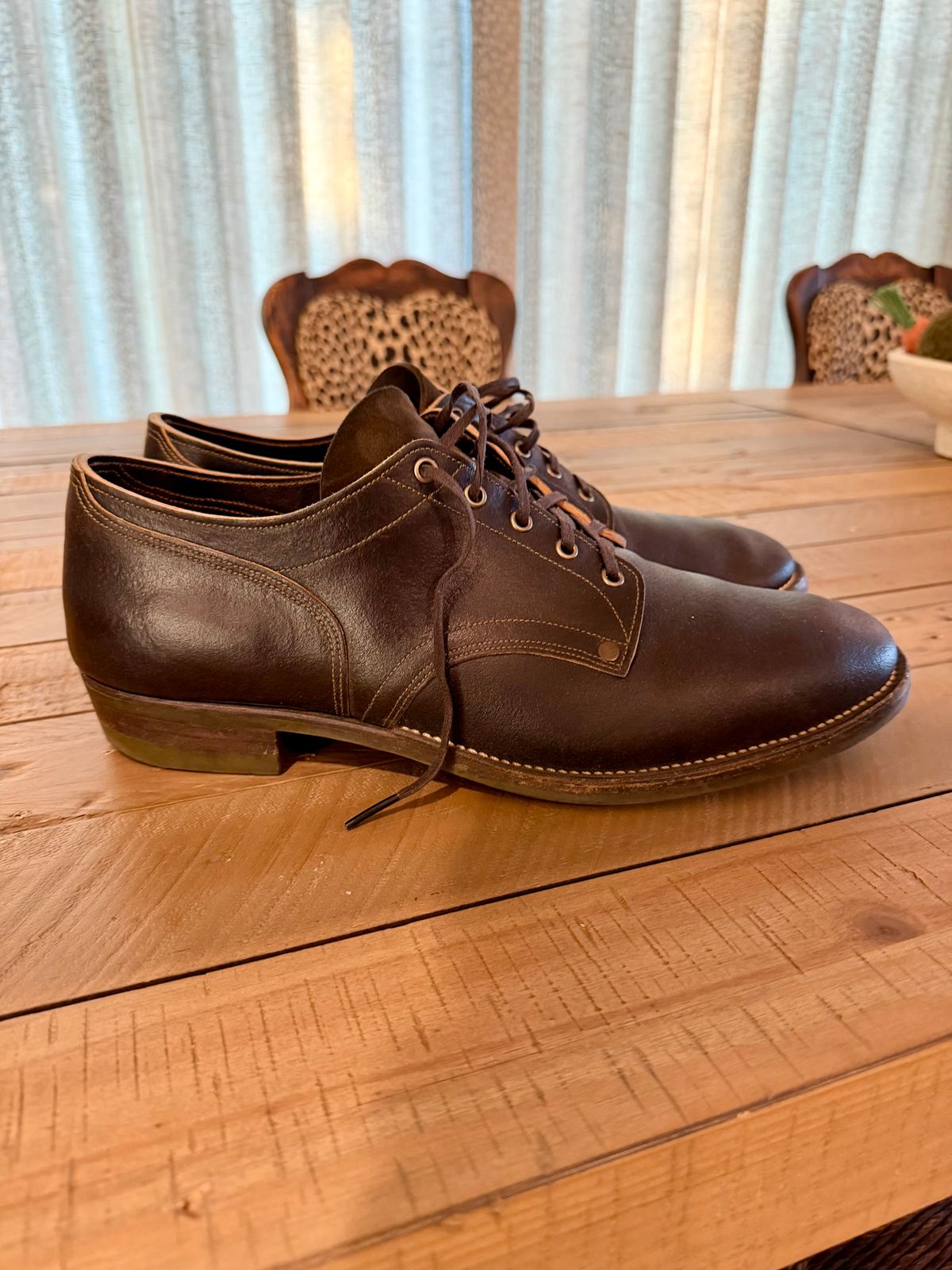 Photo by thatguy92 on April 6, 2026 of the NF Bootmaker Milton Shoe in Horween Grape Leaf Waxed Flesh Essex.