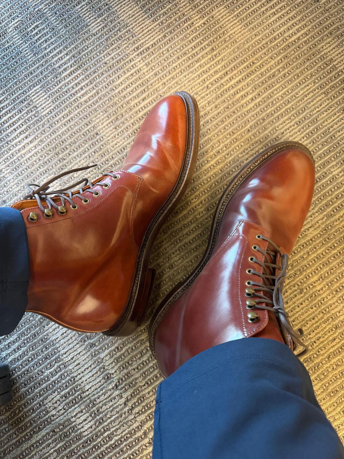 Photo by thatguy92 on November 15, 2023 of the Grant Stone Edward Boot in Horween Garnet Shell Cordovan.