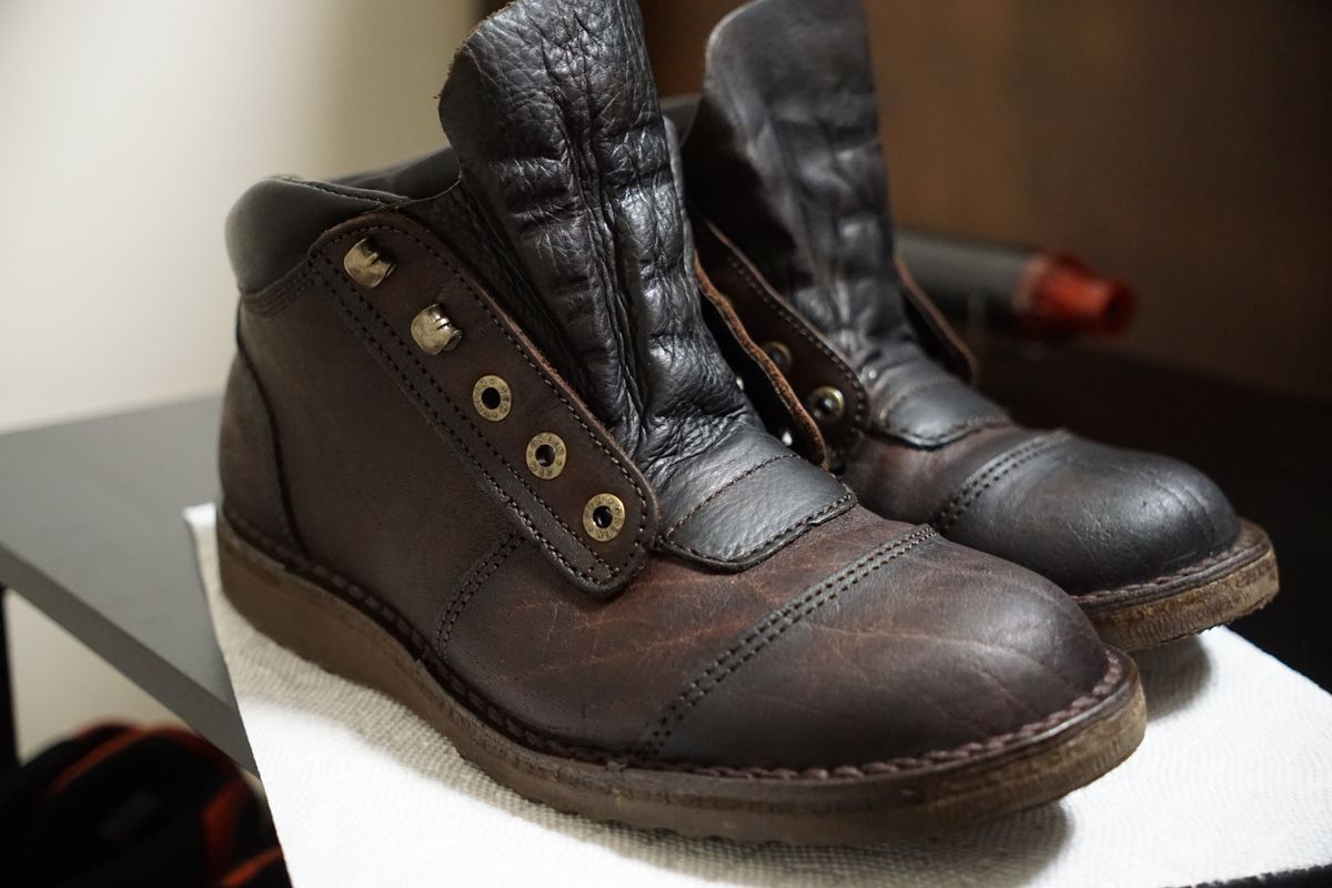 Photo by Noggin on October 31, 2023 of the Jim Green African Ranger in African Buffalo Skin.