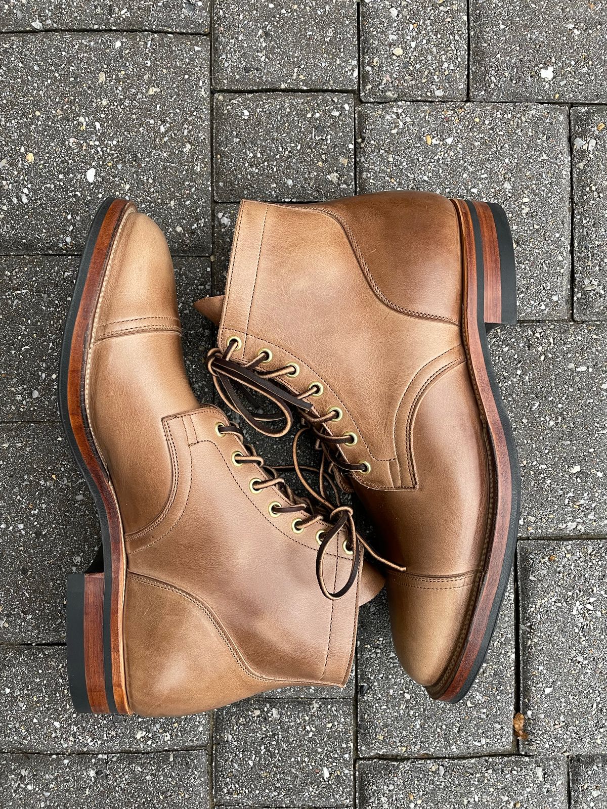 Photo by Ata_Deniz on November 1, 2022 of the Viberg Service Boot in Horween Natural Chromexcel.