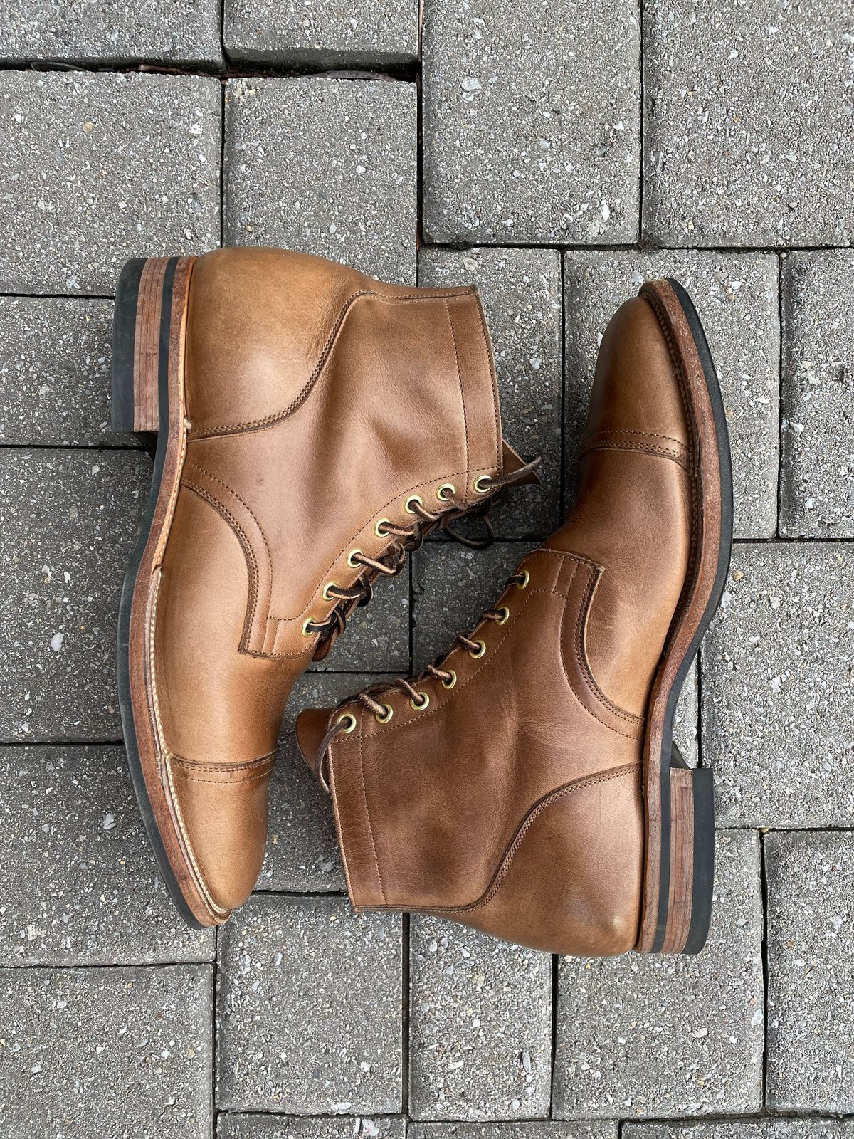 Photo by Ata_Deniz on December 4, 2022 of the Viberg Service Boot in Horween Natural Chromexcel.