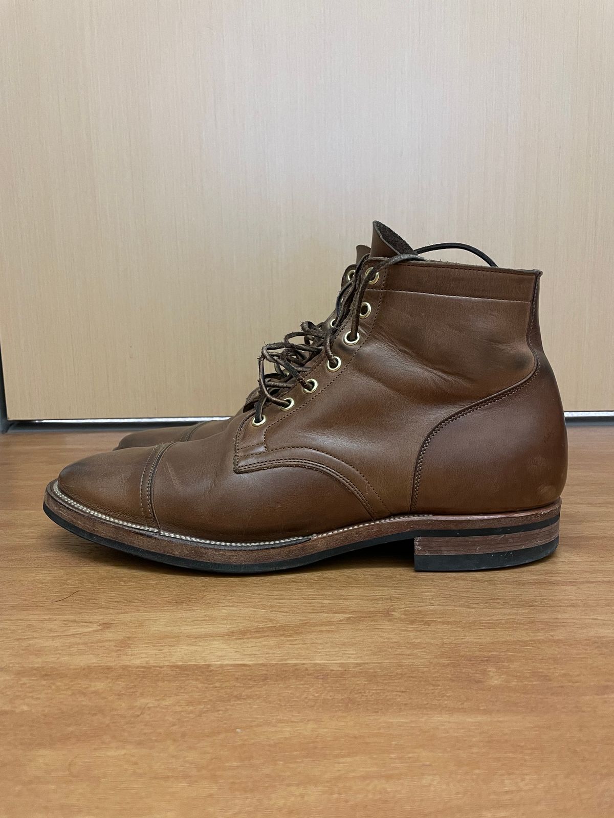 Photo by Ata_Deniz on March 5, 2023 of the Viberg Service Boot in Horween Natural Chromexcel.