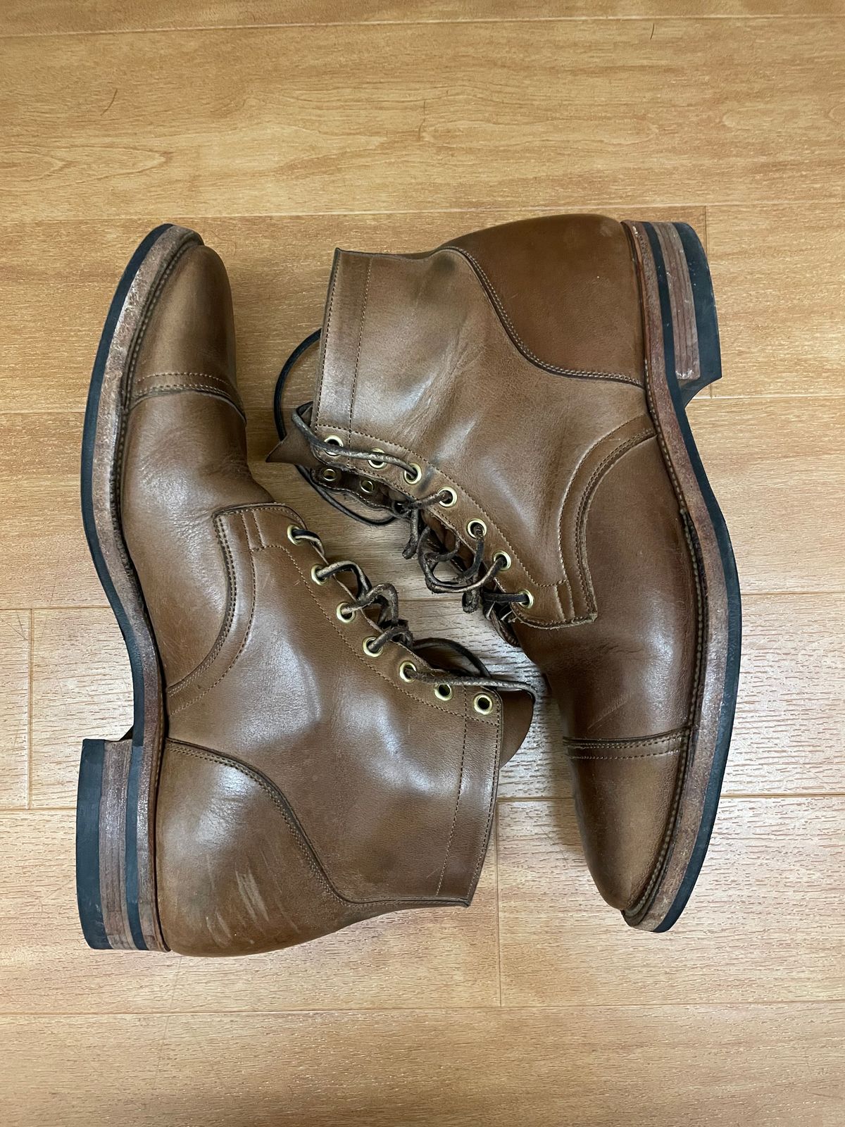 Photo by Ata_Deniz on March 5, 2023 of the Viberg Service Boot in Horween Natural Chromexcel.